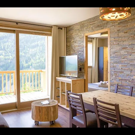 Charming With Pool In Tignes
