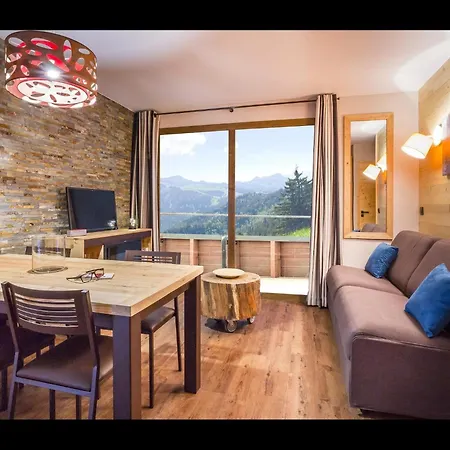 Apartament Charming With Pool In Tignes