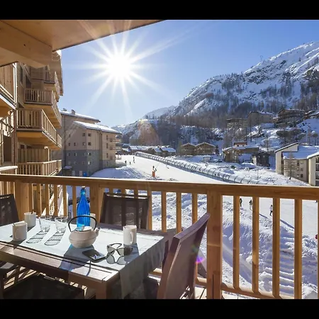 Apartament Charming With Pool In *