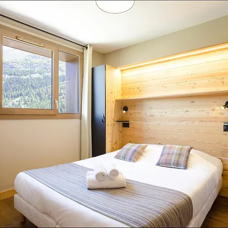 Charming With Pool In Tignes